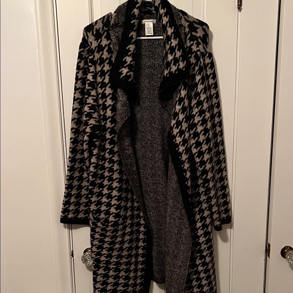 Max Studio Black and Cream Houndstooth Jacket